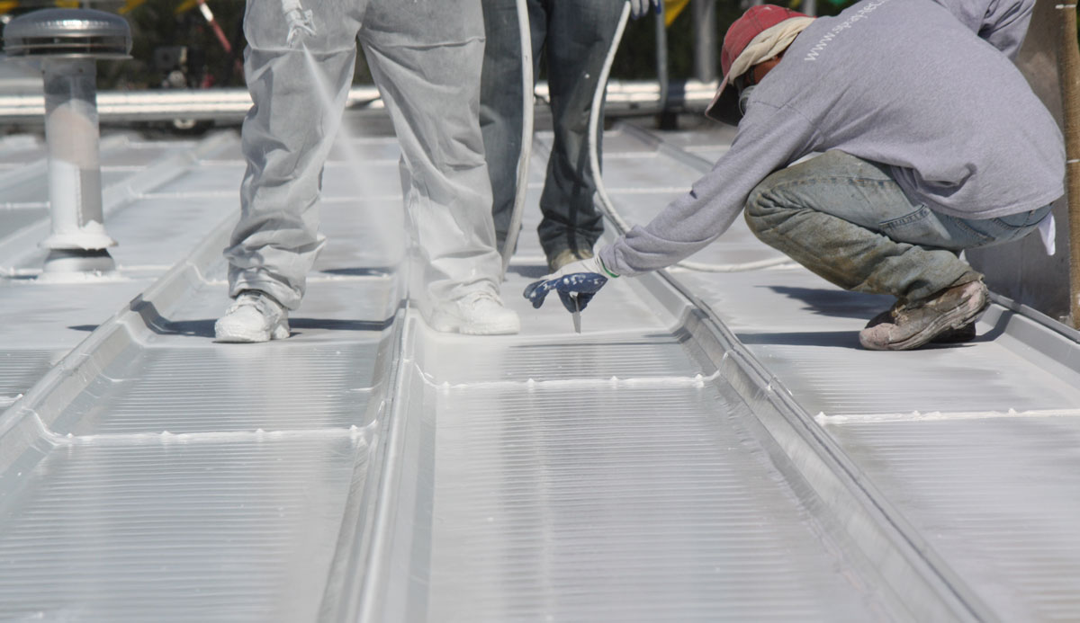 Flat-Vs-Pitched-Roofs-Which-Dallas-TX-Commercial-Roofing-Should-You-Opt-For